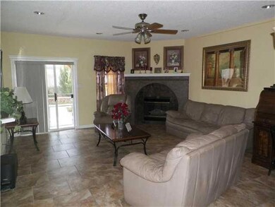 13701 Paseo de Fe Cir, El Paso, TX 79928 - photo 5