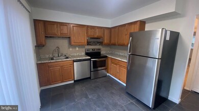 12000 Dove Cir, Laurel, MD 20708 - photo 6