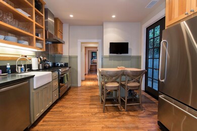 006 kitchen