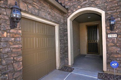 7503 W Noble Prairie Way-large-003-24-En