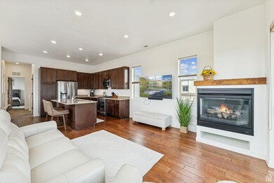 Newpark Terrace Condominiums unit 60, Park City, UT 84098 - photo 6