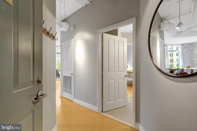 1205 N Garfield St unit 308, Arlington, VA 22201 - photo 3