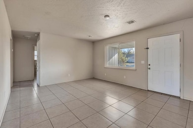 717 NE 37th St, Oklahoma City, OK 73105 - photo 5