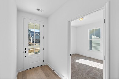 Daisy Entryway