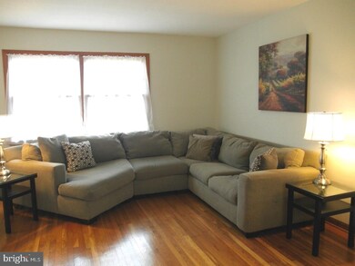 402 Norway Dr, Lansdale, PA 19446 - photo 4