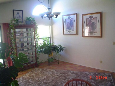 FAMILYROOM