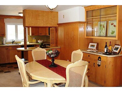 Dining Room. Spacious Dining Room with built-in ch