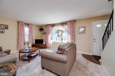 341 Roosevelt Ave, Reading, PA 19605 - photo 7