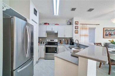 6481 Catalina Ln, Tamarac, FL 33321 - photo 5