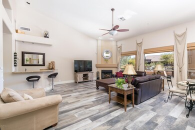 6765 E Duane Ln-14