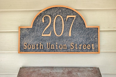 207 S Union St, Tecumseh, MI 49286 - photo 3