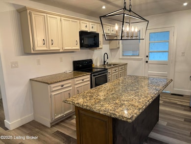 7708 3rd Street Rd, Louisville, KY 40214 - photo 5