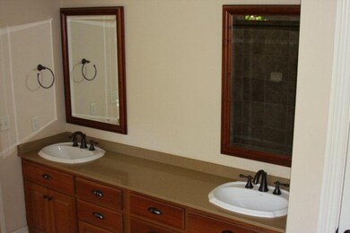 Double vanity Master