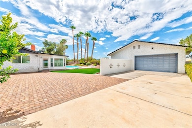 216 Canyon Dr, Las Vegas, NV 89107 - photo 6