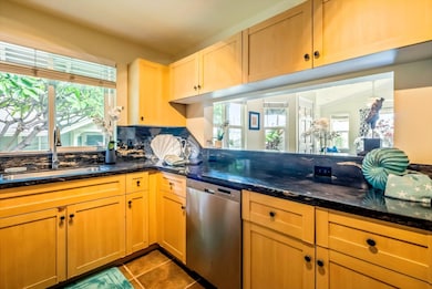 663 Meakanu Ln unit 701, Wailuku, HI 96793 - photo 5