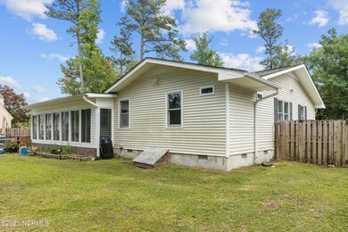 2227 Perry Dr, Jacksonville, NC 28546 - photo 7