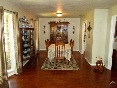 1301 Balmoral Dr, Tyler, TX 75703 - photo 3