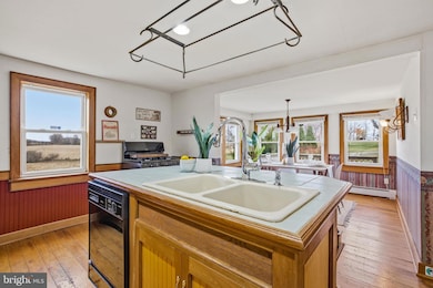 677 Keller Rd, New Freedom, PA 17349 - photo 7