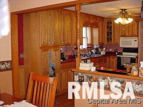 31 Maple Ct, Galesburg, IL 61401 - photo 7