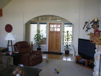 4057 SW Majestic Ave, Redmond, OR 97756 - photo 2