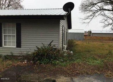 10013 Graystone Dr - Photo 2