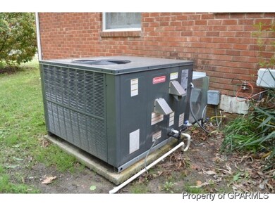 2555 Forbes Ave, Winterville, NC 28590 - photo 5