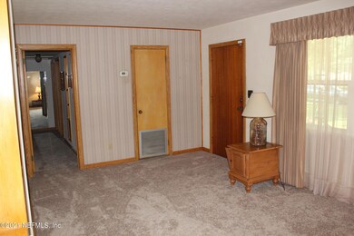 3625 Ledbury Dr E, Jacksonville, FL 32210 - photo 6