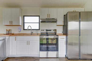 195 Dews Rd, Hurt, VA 24563 - photo 5