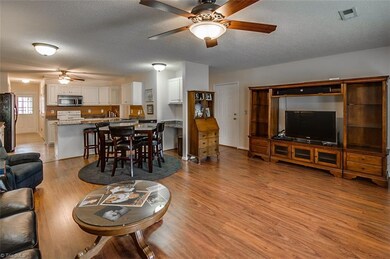 3140 Zoo Pkwy unit 103, Asheboro, NC 27205 - photo 5
