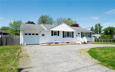 1560 W Main Rd, Middletown, RI 02842 - photo 2