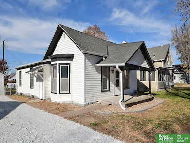 321 N Iowa Ave, York, NE 68467 - photo 6