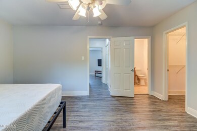 1318 Beach Blvd (30)