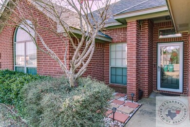 1304 Arnold Ln, Texarkana, TX 75503 - photo 3