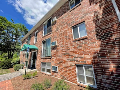 93 West St unit 51, Milford, NH 03055 - photo 4