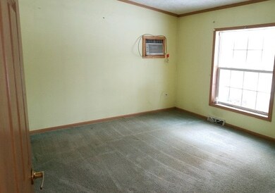 397 E Washington Rd, Hillsborough, NH 03244 - photo 7