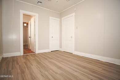 2818 Frankfort Ave, El Paso, TX 79930 - photo 6