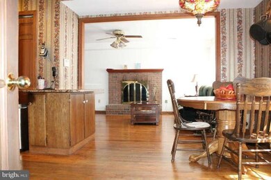 481 Ferry Point Rd, Annapolis, MD 21403 - photo 3