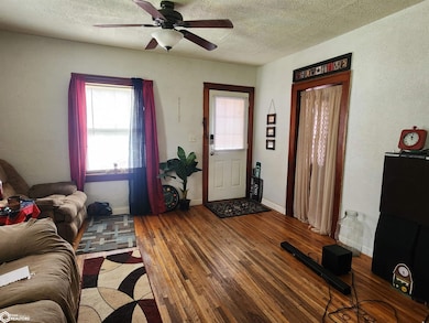 805 E 5th St, Atlantic, IA 50022 - photo 4