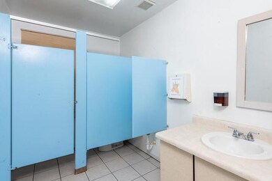 3210 W Duggald Ave, Waukegan, IL 60085 - photo 3