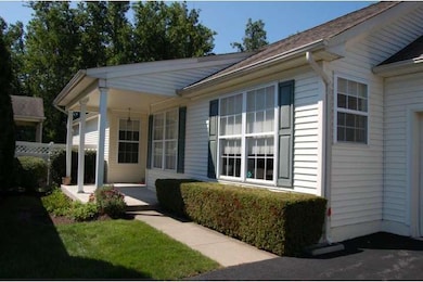 1509 N Hunting Horn Turn unit 292, Glen Mills, PA 19342 - photo 2