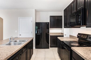 10222 Hawk Storm Ave, Tampa, FL 33610 - photo 7