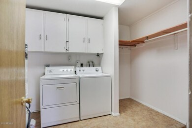 11815-North-113th-25