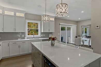 12 Elise Ave unit 6, Londonderry, NH 03053 - photo 6