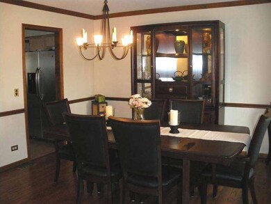 2400 Thaxton Ct, Naperville, IL 60565 - photo 4