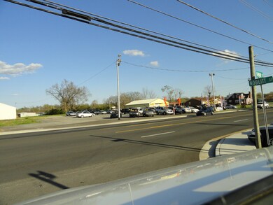 752 N Main St, Shelbyville, TN 37160 - photo 2