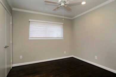 2219 Libbey Dr, Houston, TX 77018 - photo 6