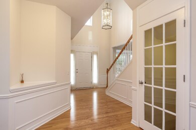 005-Foyer-2092302-medium