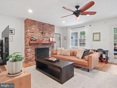 3311 Ardley Ct, Falls Church, VA 22041 - photo 3