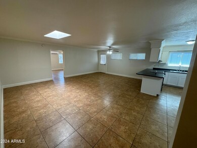 401 E Ellis Dr, Tempe, AZ 85282 - photo 4