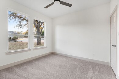 5901 S Lakeside Hills Ct, Granbury, TX 76048 - photo 7